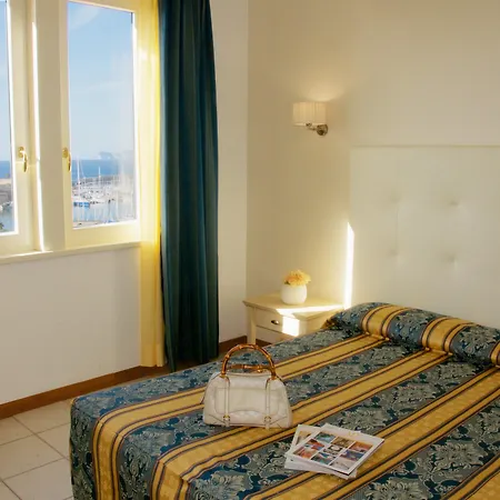 Hotel Catalunya 4*