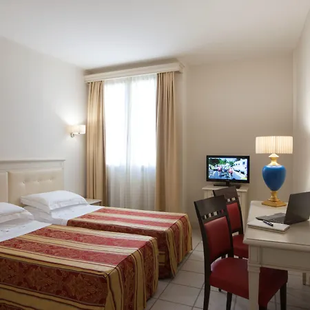 Catalunya Hotel 4*