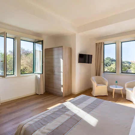 Hotel Catalunya 4*