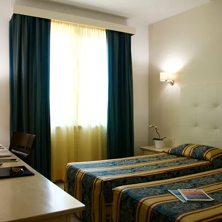Hotel Catalunya 4*